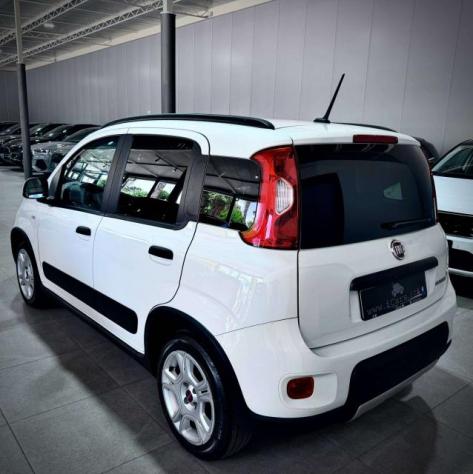 Fiat Panda 1.0 70CV Hybrid City Life - Foto 7