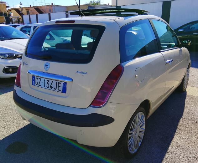Lancia Ypsilon 1.3 Multijet 16V Platino - Foto 6