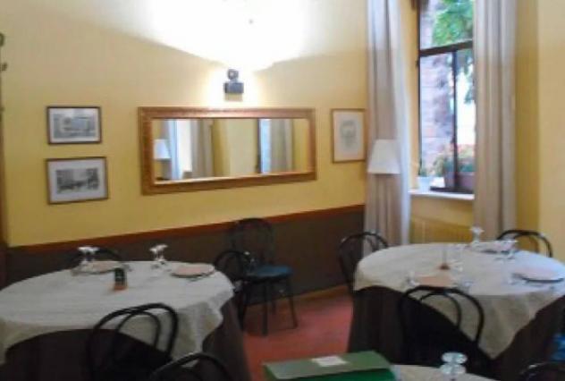 Immobile in asta di 430 m² con più di 5 locali in vendita a Urbino - Foto 2