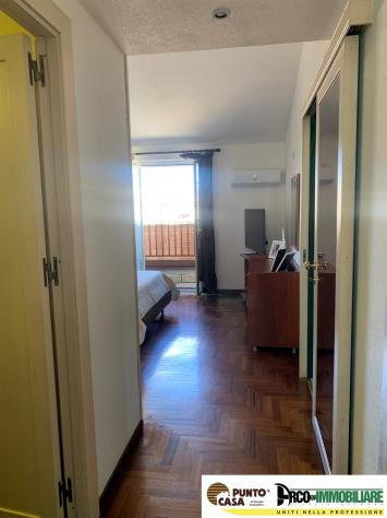Proponiamo in affitto – Attico vista mare in Via Federico Ferrari Orsi - Foto 5