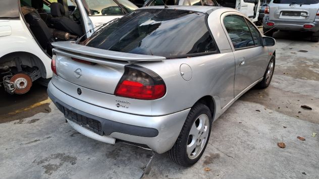 Ricambi vari Opel Tigra 1.4 benzina del 2000 - Foto 2