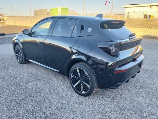 Lancia Ypsilon Hybrid e-DCT LX - Foto 10