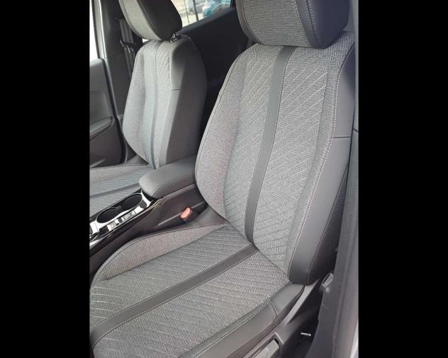 Peugeot 2008 NUOVO Allure PureTech 130 EAT8 S&S - Foto 7