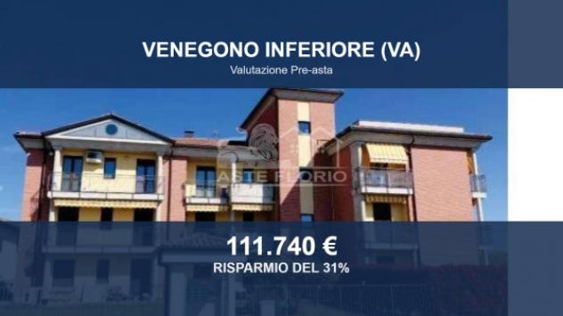 Immobile in asta di 92 m² con più di 5 locali e box auto doppio in vendita a Venegono Inferiore