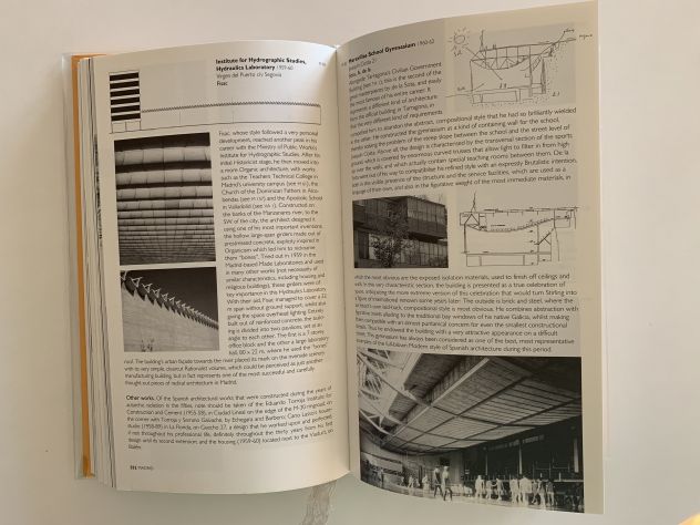Birkhäuser Architectural Guide Spain 1920-1999 - Foto 2