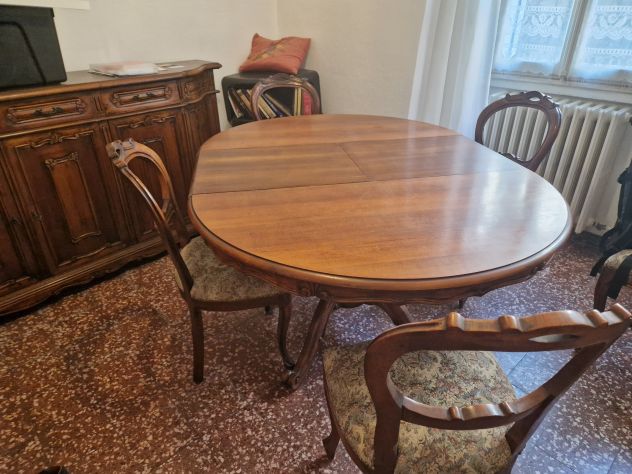 Tavolo rotondo allungabile in legno massiccio - Foto 4