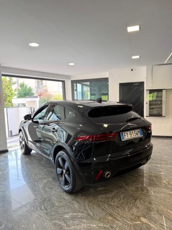 Jaguar E-Pace 2.0D 150 CV AWD aut. R-Dynamic SE - Foto 6