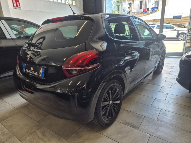 Peugeot 208 BlueHDi 75 5 porte Black Line - Foto 5