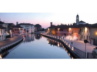 Stanza singola con balcone privato vicino metro M2