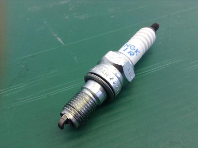 HONDA CB GT ABS KM0 1000 KIT 4 CANDELE - NGK IMR9E9HES 2026 JH2SC93A - Foto 3