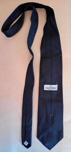 Valentino cravatta blu con puntini oro in seta - Foto 2