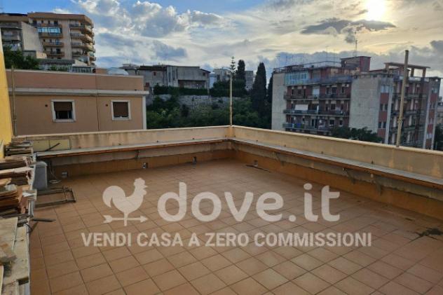 Palazzo / Stabile di 561 m² con più di 5 locali in vendita a Reggio Calabria - Foto 17