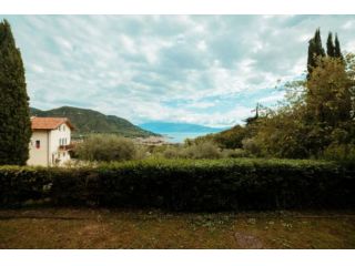 Appartamento di 94 m² con 3 locali in affitto a Salò