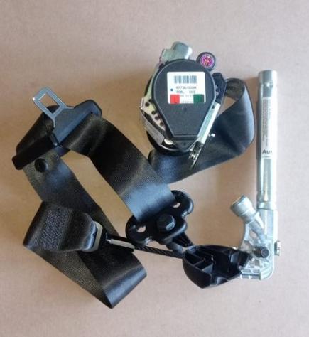 CINTURA DI SICUREZZA ANT. SX CON PRETENSIONATORE (0735606980) nuovo 735606980 Carrozzeria Sicurezza Cinture di sicurezza Cintura di LANCIA - YPSILO
