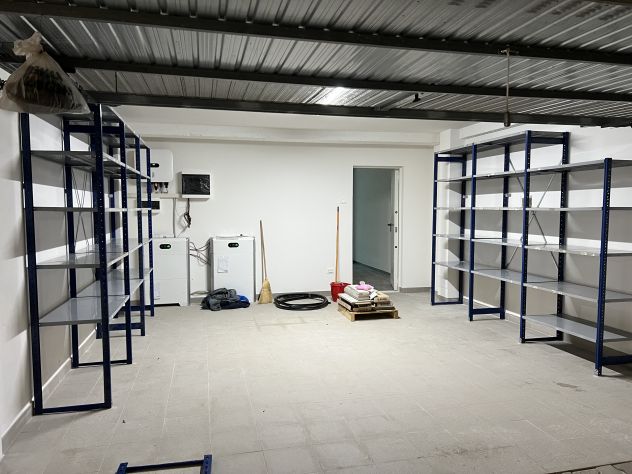 Scaffalatura usata a ripiano - Foto 4