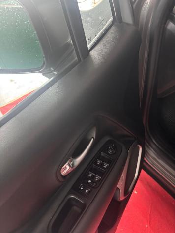 Jeep Renegade 1.3 T4 DDCT S - Foto 8