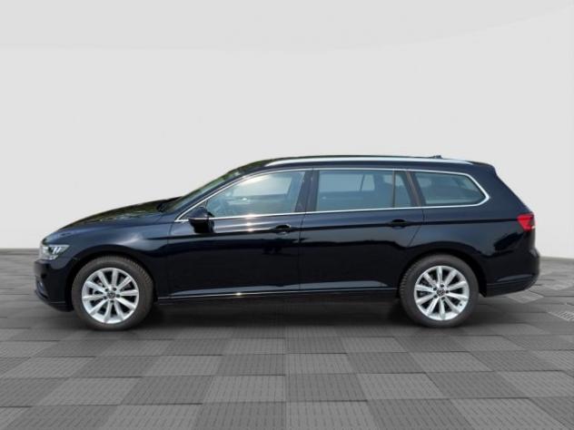 VOLKSWAGEN Passat Passat Variant 2.0 TDI SCR EVO DSG Business BMT rif. 23882111 - Foto 2
