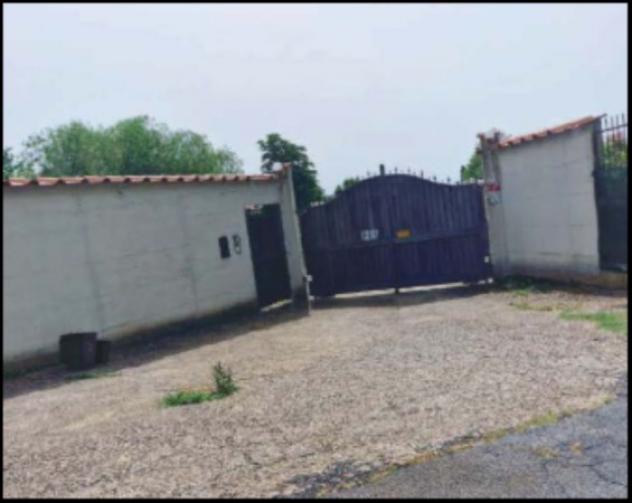 Immobile in asta di 299 m², box auto in vendita a Lanuvio - Foto 2