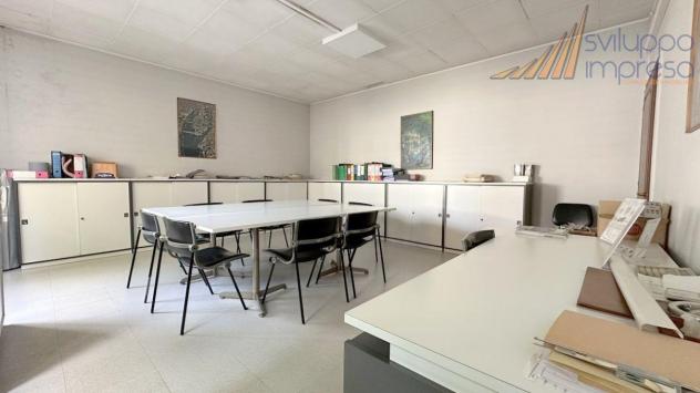 PALAZZINA UFFICI IN VENDITA A BRESSO - Foto 2