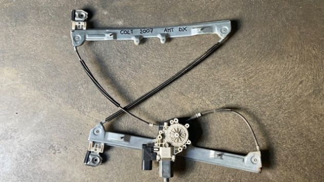 Alzacristallo anteriore DX Mitsubishi Colt del 2007