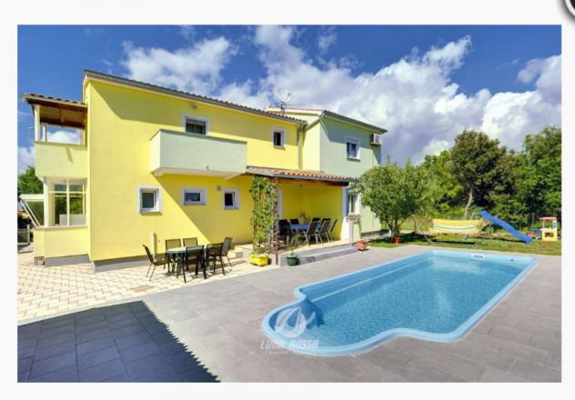 Piscina in vetroresina con sistema di filtraggio e trasporto - Foto 2