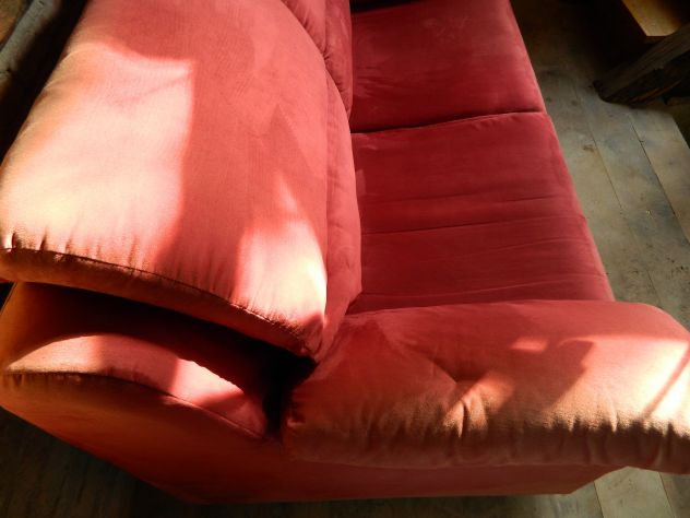 Divano due posti in velour bordeaux - Foto 8