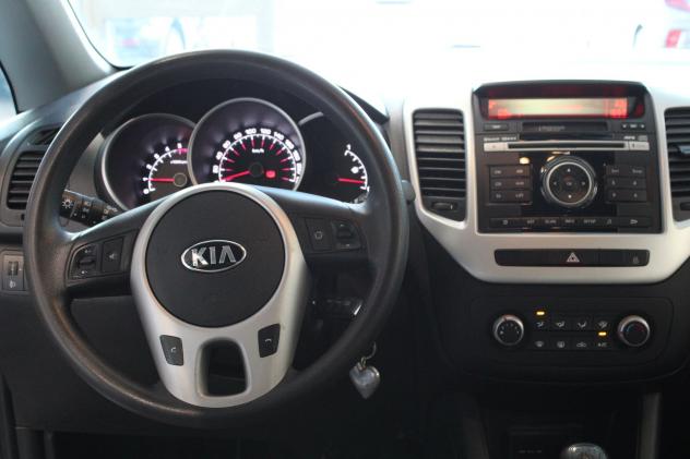 Kia Venga 1.4 CRDI 90cv ACTIVE - Foto 7