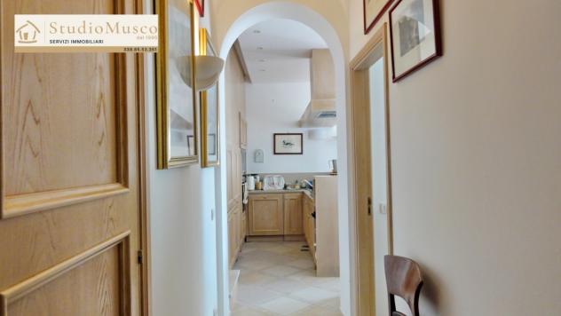 APPARTAMENTO di 5 vani e di 110 mq (CAPRI) rif. CVDBM_1 - Foto 4