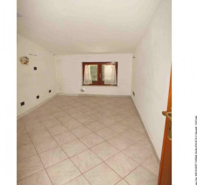 Immobile in asta di 84 m² in vendita a Cascina - Foto 8