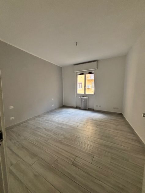 BILOCALE ISOLA/GARIBALDI - Foto 3