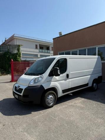 PEUGEOT - Boxer - 330 2.2 HDi/120CV PC-TN Combi Comfort - Foto 2