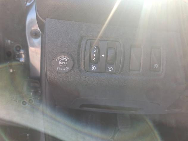 Renault Clio TCe 12V 90 CV GPL Start&Stop 5 porte Energy Life - Foto 10