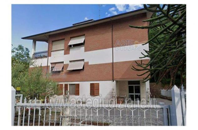 IMMOBILI-IMMOBILE RESIDENZIALE-Via Nestore Zachilli, 13, 60044 Fabriano AN, Italia