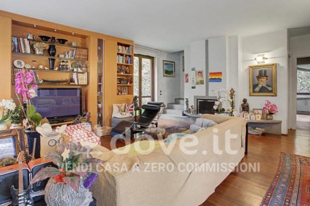 Villa di 220 m² con più di 5 locali e box auto doppio in vendita a Varese - Foto 5