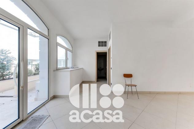 "PALAZZO PORTO CANALE", LOCALE COMMERCIALE IN VENDITA, ULTIMO NEGOZIO! - Foto 7