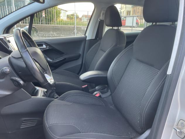Peugeot 208 PureTech 82 5 porte Allure X NEOPATENTATI - Foto 9