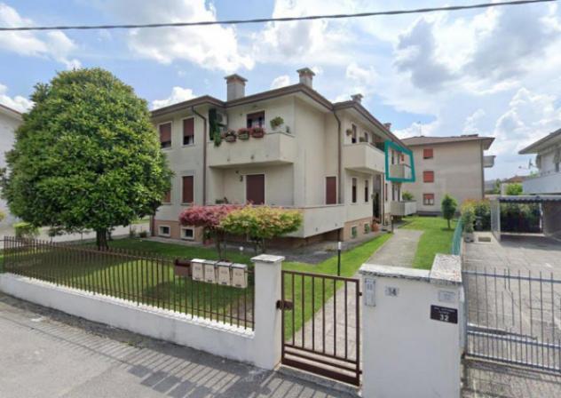 Immobile in asta di 91 m², box auto in vendita a Camisano Vicentino