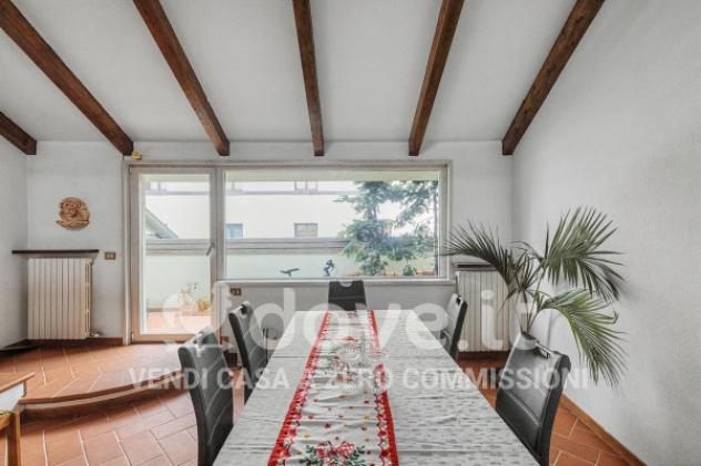 Casa indipendente di 285 m² con più di 5 locali in vendita a Varese - Foto 7