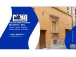 Immobile in asta di 297 m² con più di 5 locali in vendita a Foligno