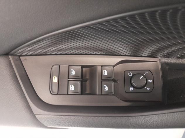 Škoda Octavia 1.0 e-TEC STYLE DSG - Foto 9