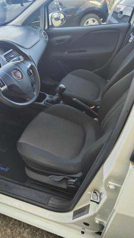 Fiat Punto 1.3 MJT II S&S 85 CV 5 porte ECO Lounge - Foto 9