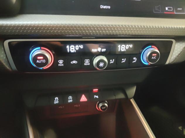 Audi A1 A1 allstreet 30 1.0 tfsi Identity Contrast 110cv s tronic - Foto 10