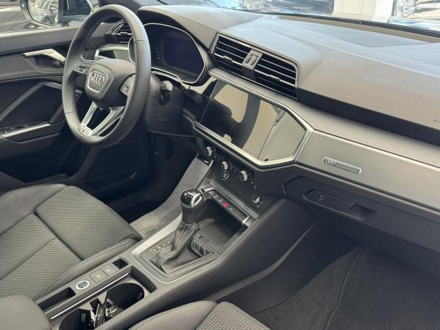 Audi Q3 35 TDI S tronic S line edition - Tetto - 19" - Foto 4