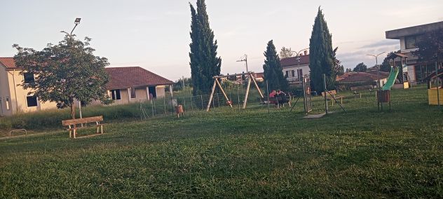 ufficio a castelnuovo magra (sp) prezzo compreso utenze condom. giardino p.auto - Foto 10