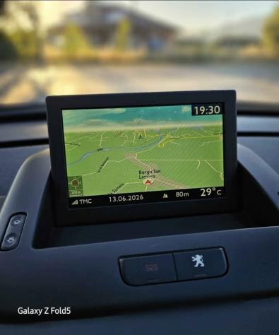 Peugeot 3008 HYbrid4 - Foto 10