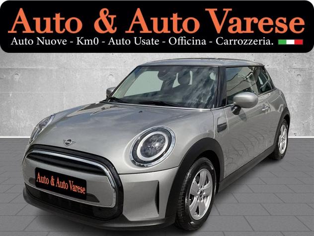MINI Mini Cooper Essential Trim NAVI LED
