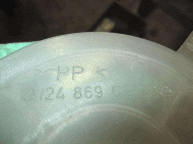 1248690272 TAPPO VASCHETTA SERBATOIO TERGICRISTALLI MERCEDES CLASSE E W210 3.0 D RICAMBIO NUOVO - Foto 3