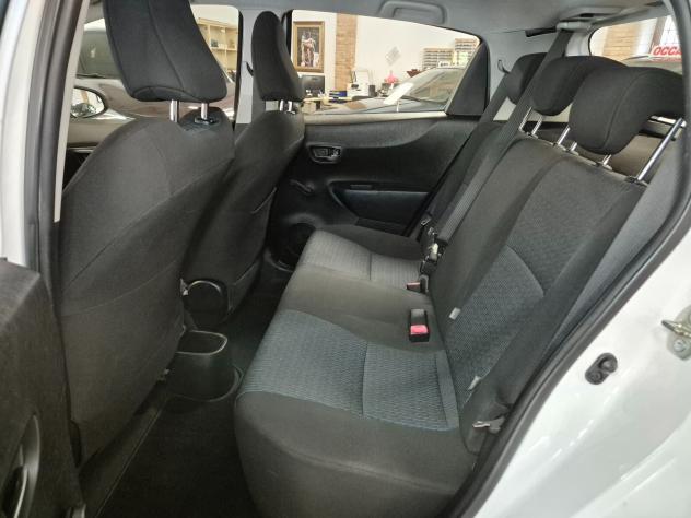 Toyota Yaris 1.0 5 porte Active - Foto 8