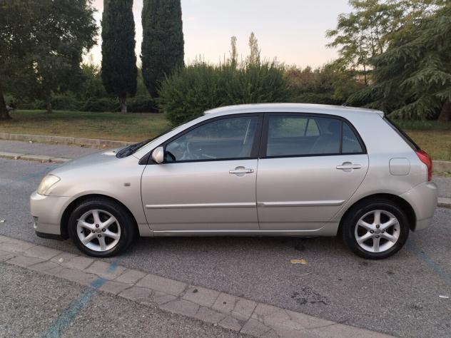 Toyota Corolla 1.4 16V 5 porte Sol 151900KM 2005 FULL SERVICE TOYOTA - Foto 2