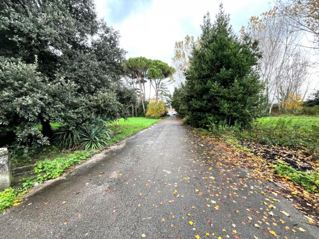 VILLA di 30 vani e di 1380 mq (CAMPI BISENZIO) rif. L1340_3 - Foto 7